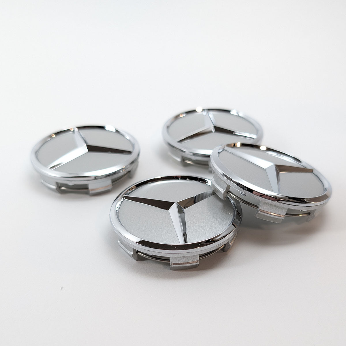 Nabenkappen 60/57 mm passend für Mercedes-Benz in Chrom Silber – Vorderseite, 4 Stück